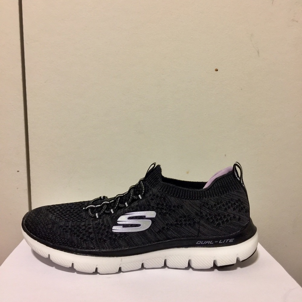 SKETCHERS SNEAKERS *NEVER WORN* - Picture 1 of 3